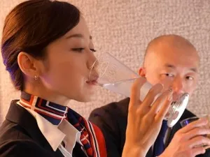 Bị bố ép gả cho tên biến thái đẹp trai buồi to
