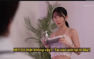 Có anh nào muốn tắm chung với em không